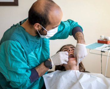 Is Dental Treatment in Turkey Safe? Risks, Reviews & Tips
